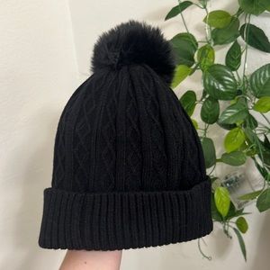Black snow beanie